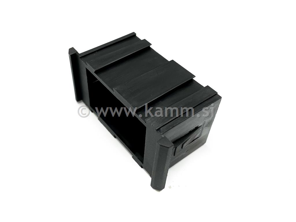 M 2100702 PVC SREDINSKO OHIŠJE
